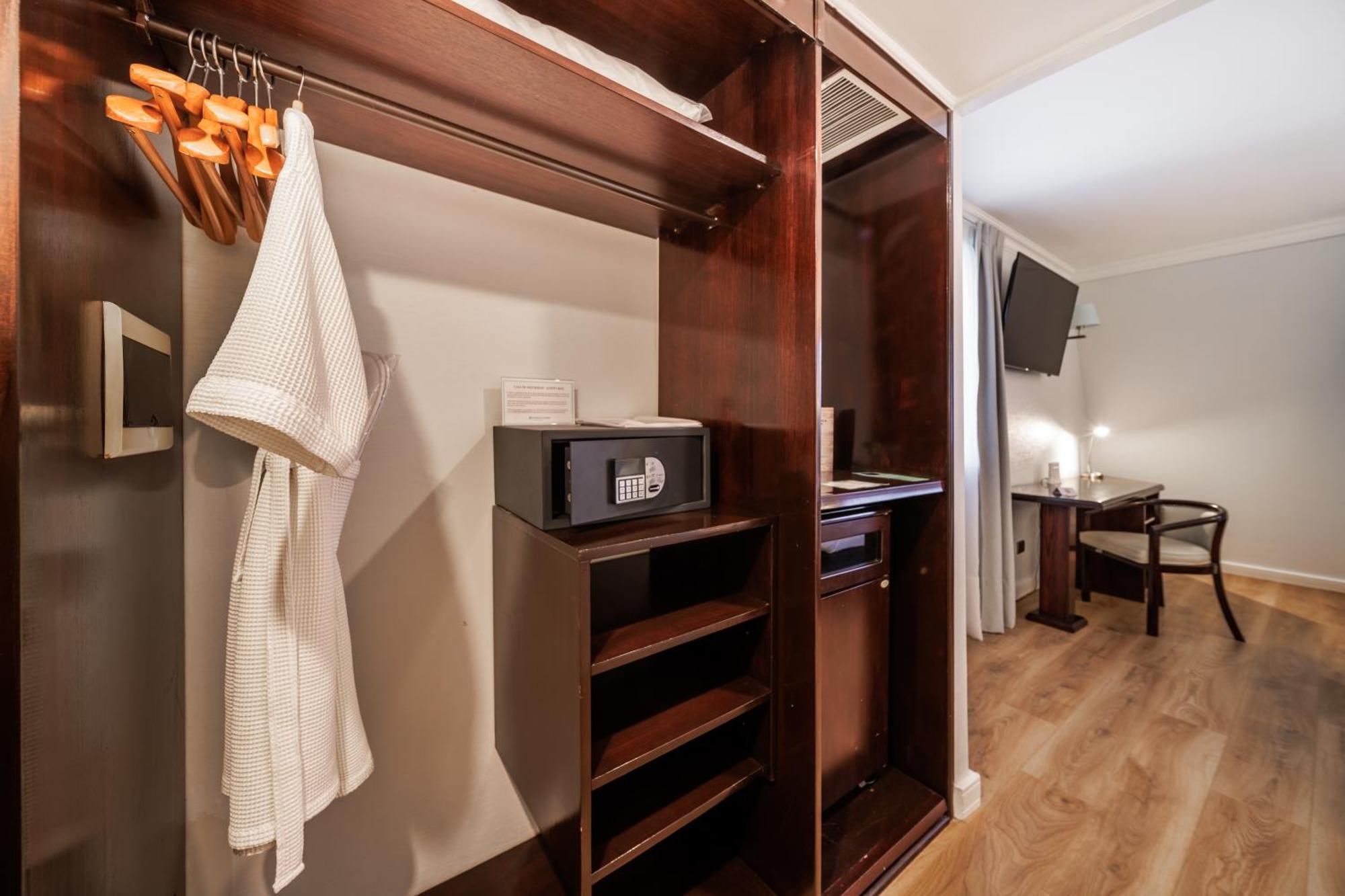 Wyndham Garden Kennedy Santiago del Cile